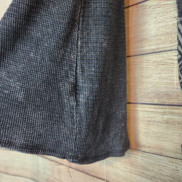 Able Distressed Cuffs Boho Dark Romantic Grunge Waffle Henley Top Women's Size L - Picture 5 of 16